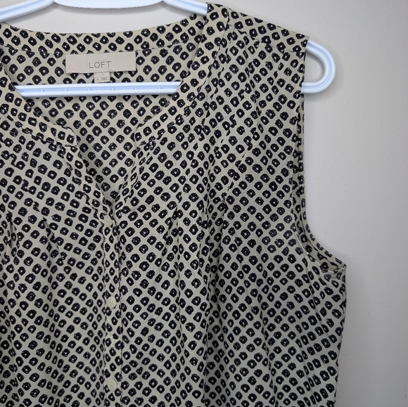 LOFT Ann Taylor Large Women's Sleeveless Patterned Black Taupe Tie Top Blouse - Picture 3 of 8